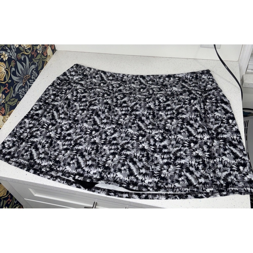 Intro Love The Fit Tummy Control Woman's Black White Gray Skort Skirt Size 3X